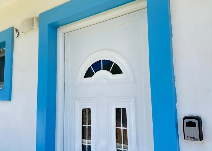 Maistros Sea View Apartment *